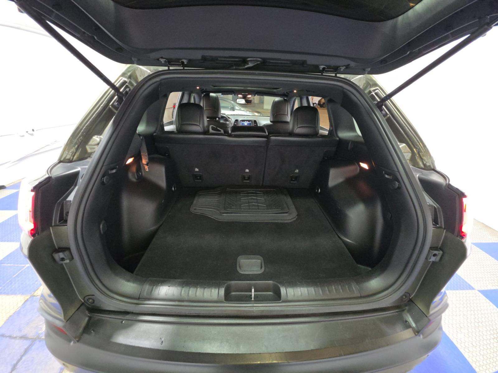 2021 Jeep Cherokee Latitude Lux 80th Anniversary AWD
