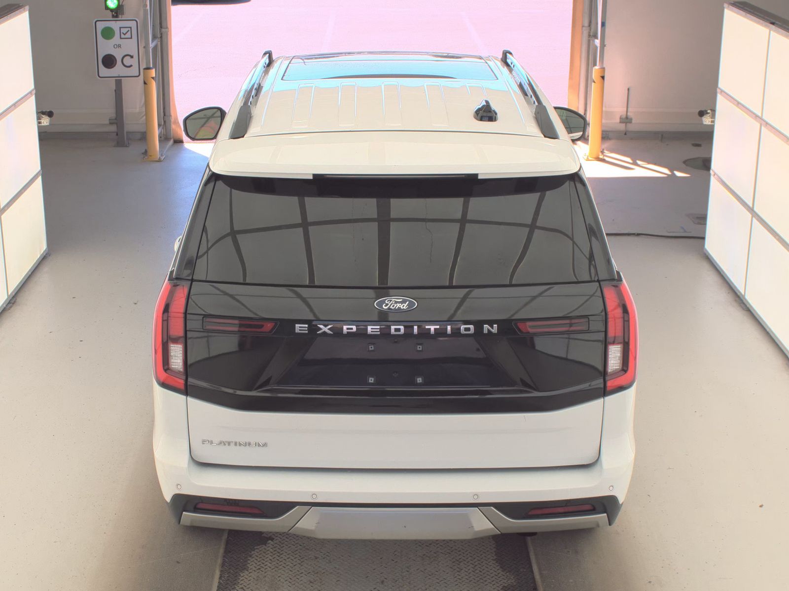 FORD EXPEDITION - 7