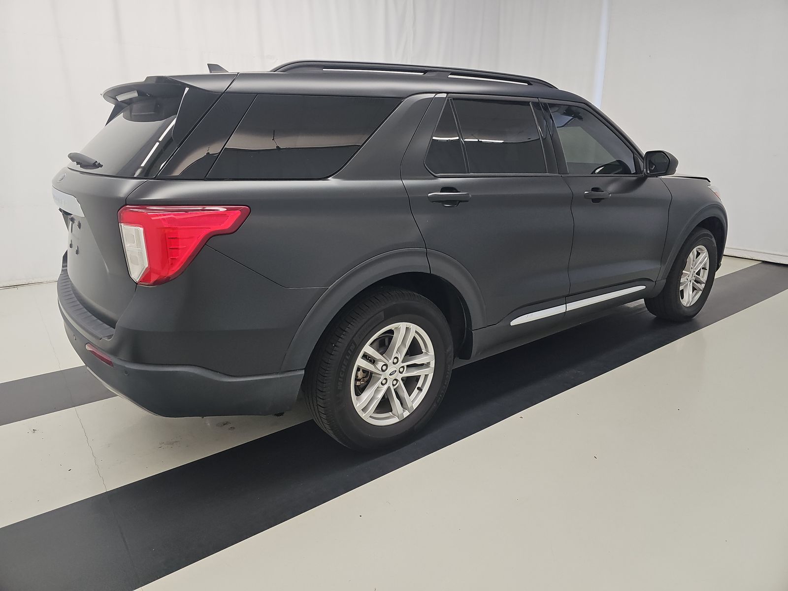FORD EXPLORER - 5