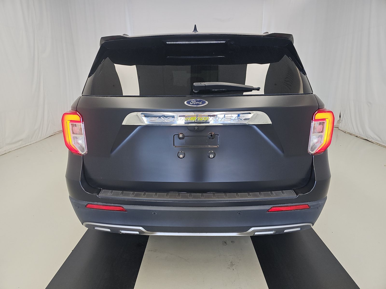 FORD EXPLORER - 6
