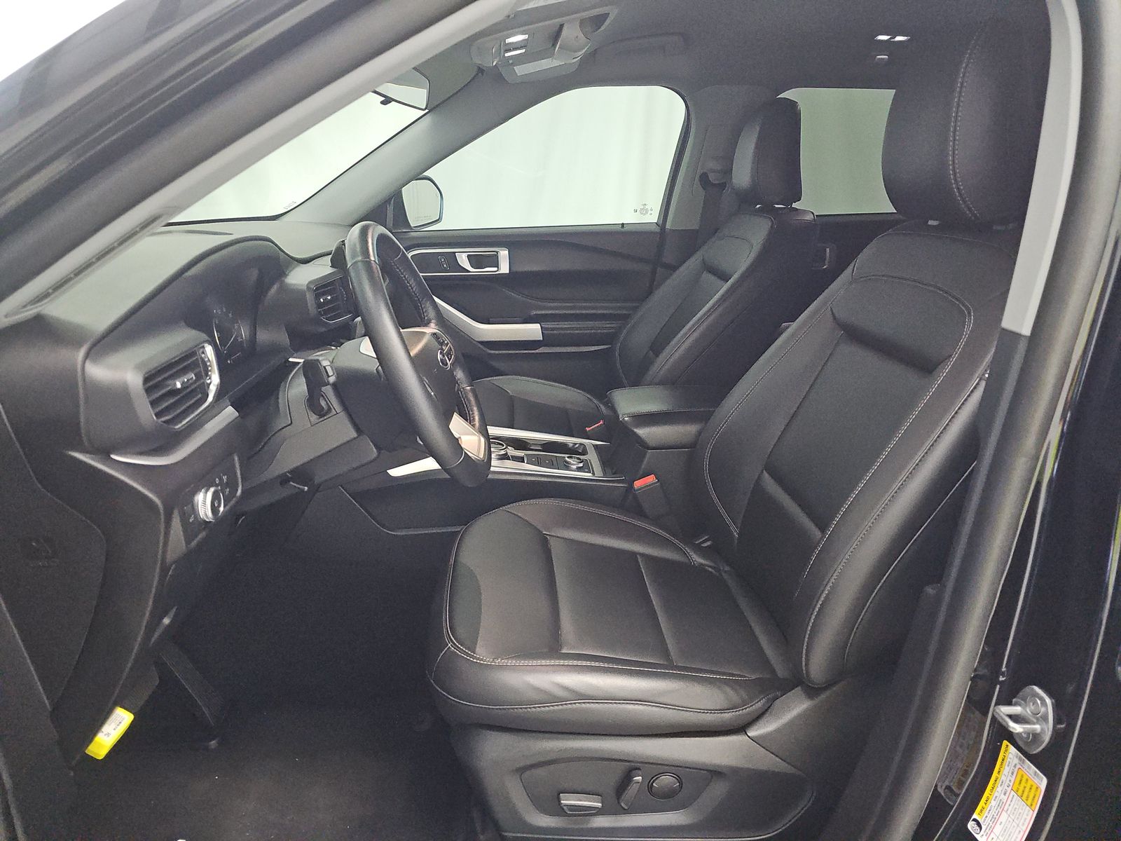 FORD EXPLORER - 8