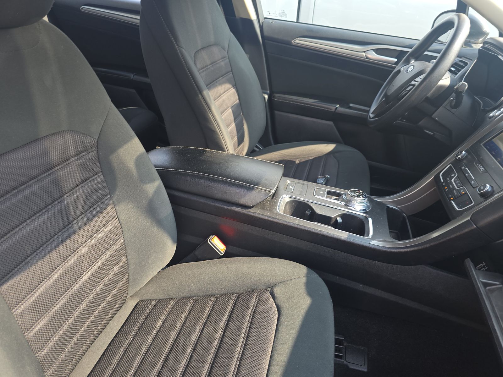 FORD FUSION - 9