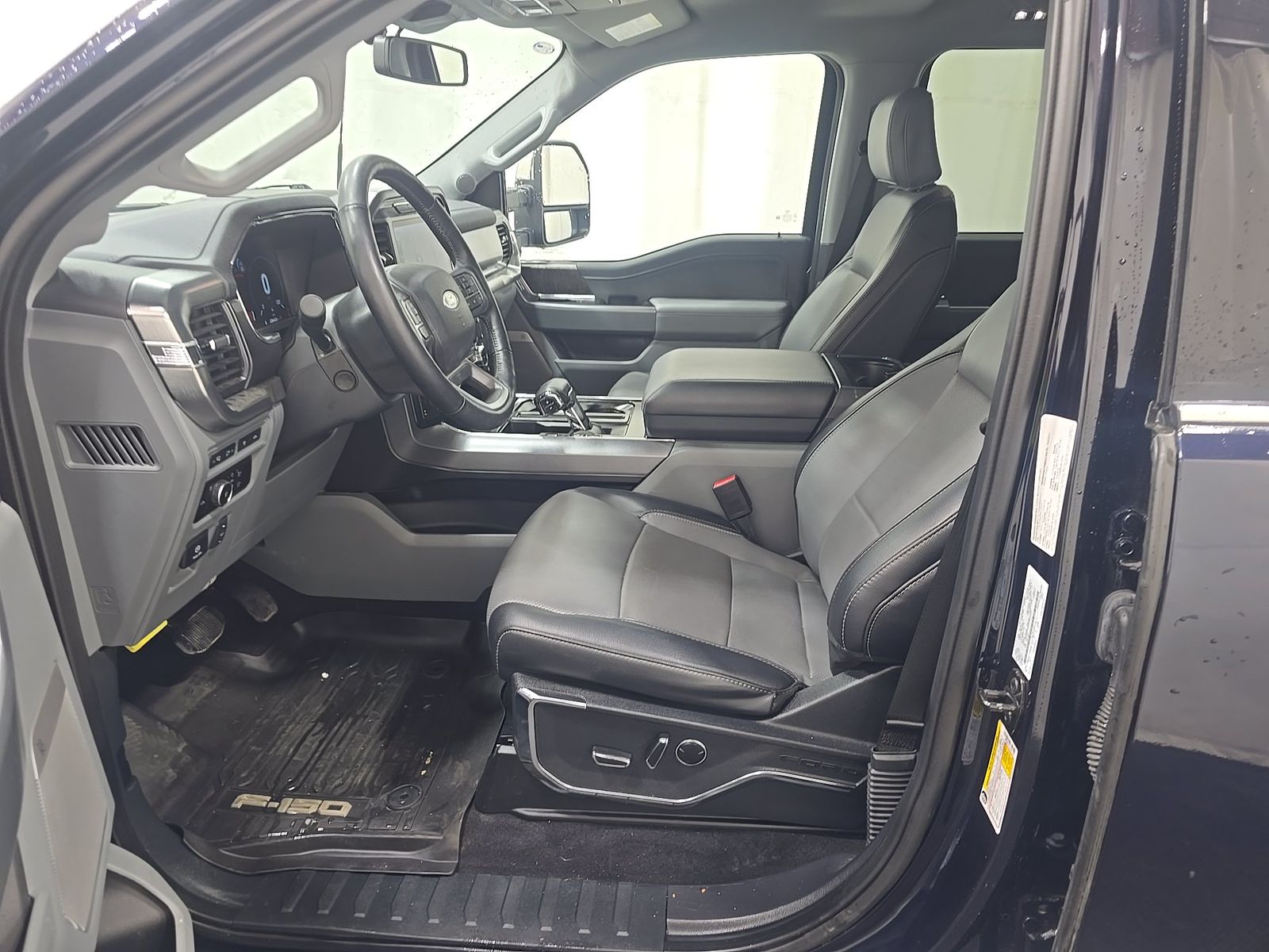 FORD F-150 - 8