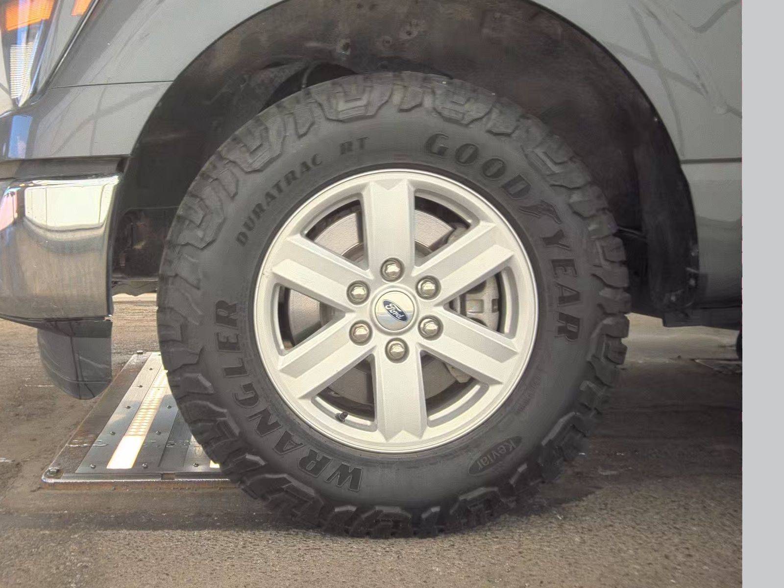 2023 Ford F-150 XLT AWD