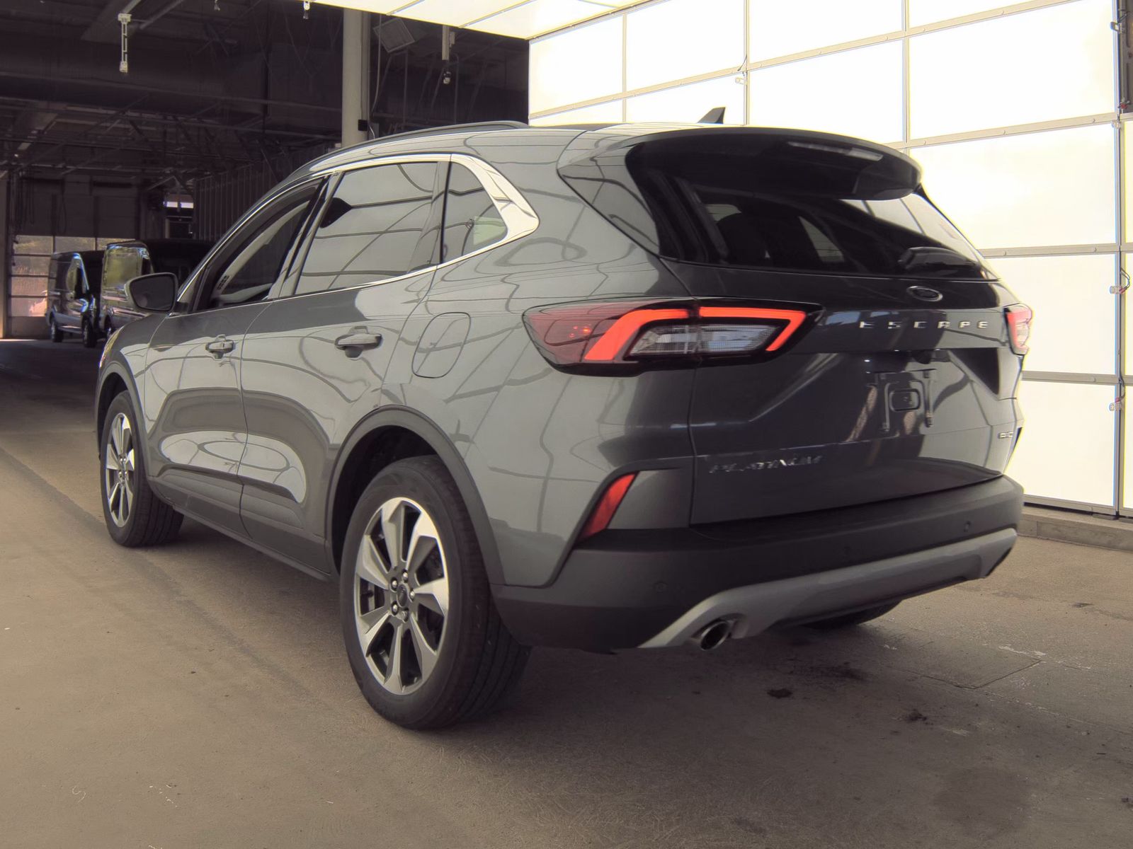FORD ESCAPE - 9