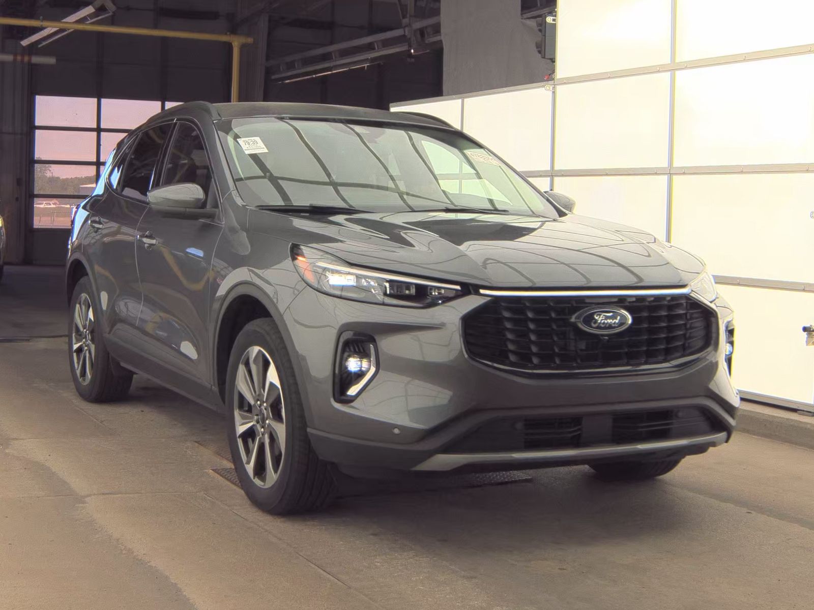 FORD ESCAPE - 5