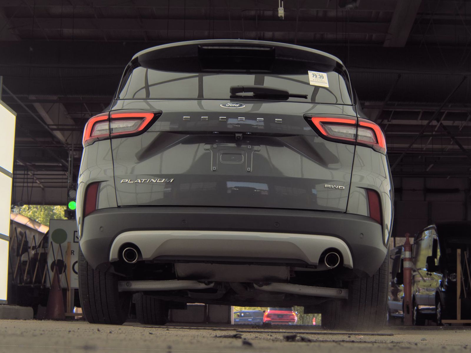 FORD ESCAPE - 8