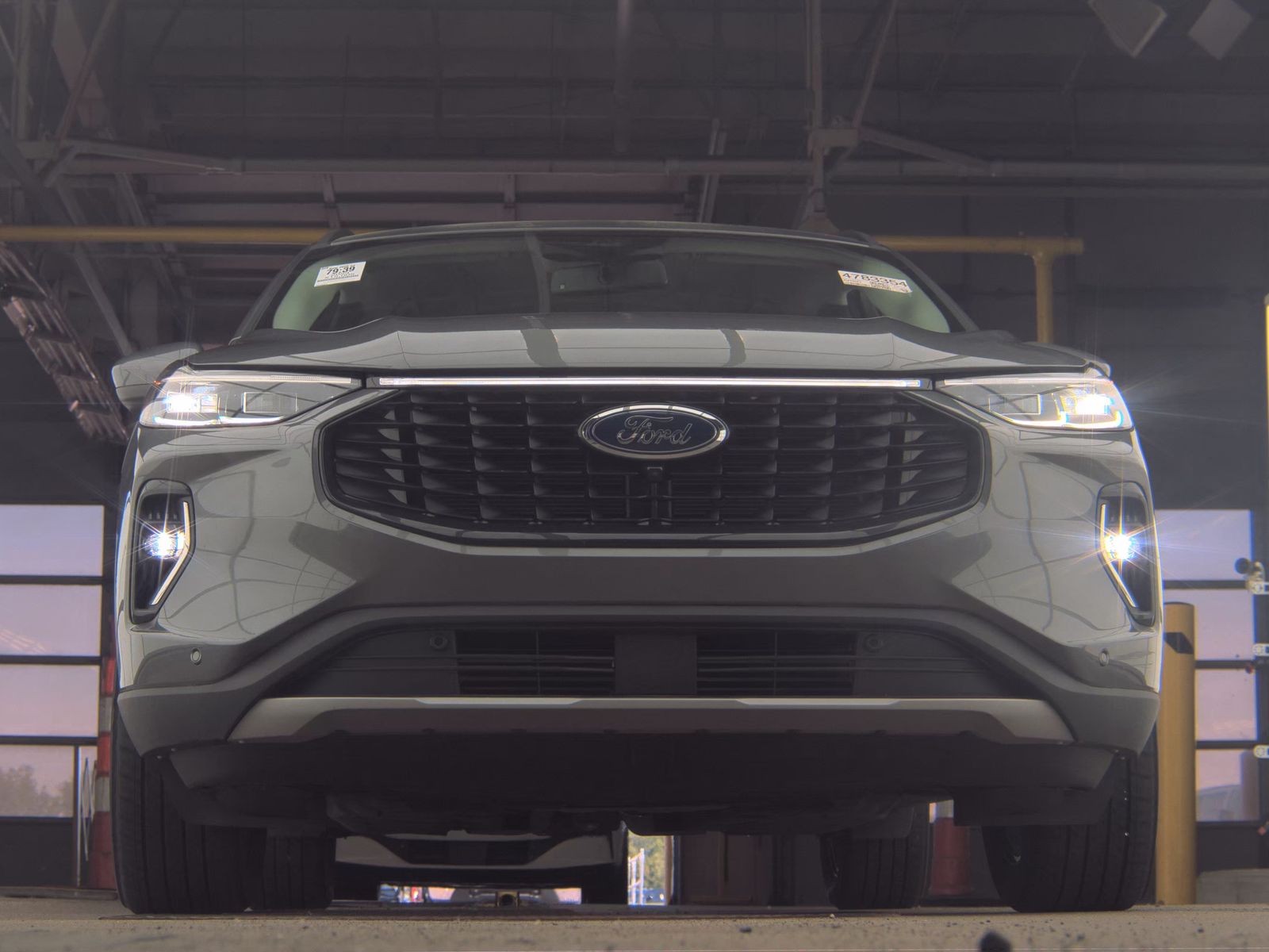 FORD ESCAPE - 4