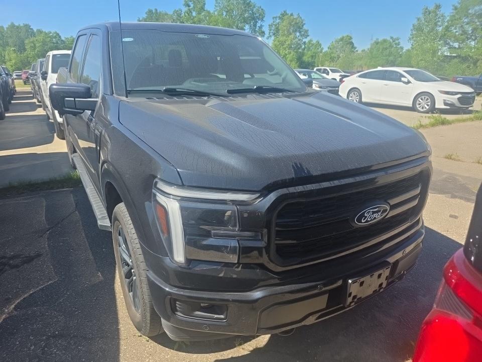 2025 Ford F-150 Lariat AWD