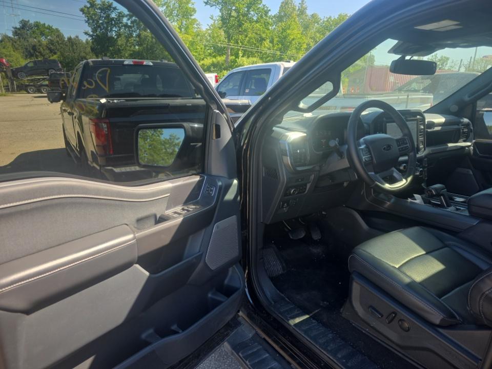 2025 Ford F-150 Lariat AWD