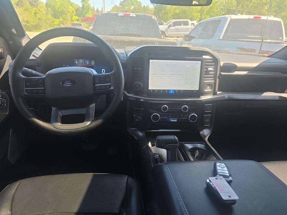 2025 Ford F-150 Lariat AWD