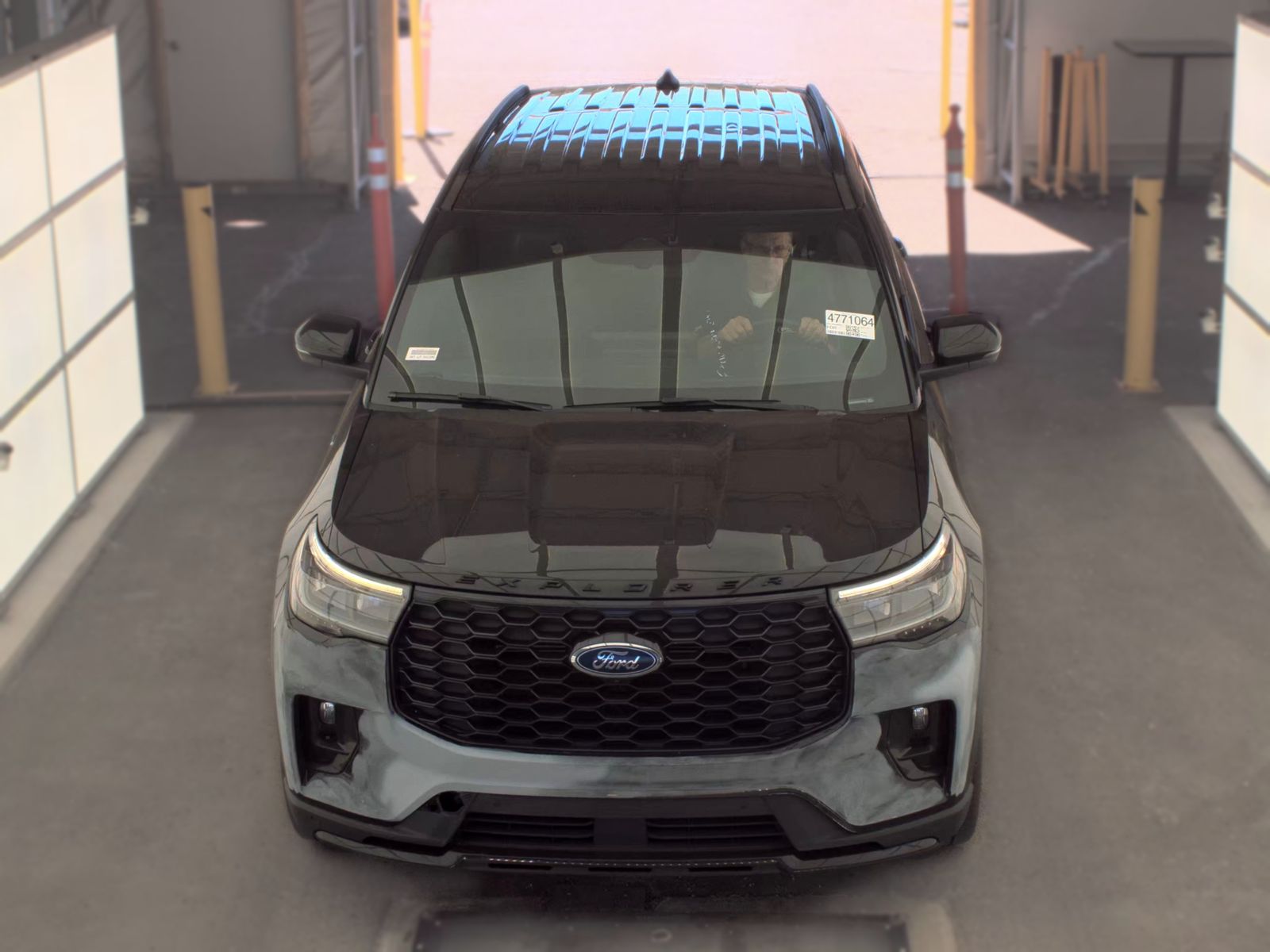 FORD EXPLORER - 3
