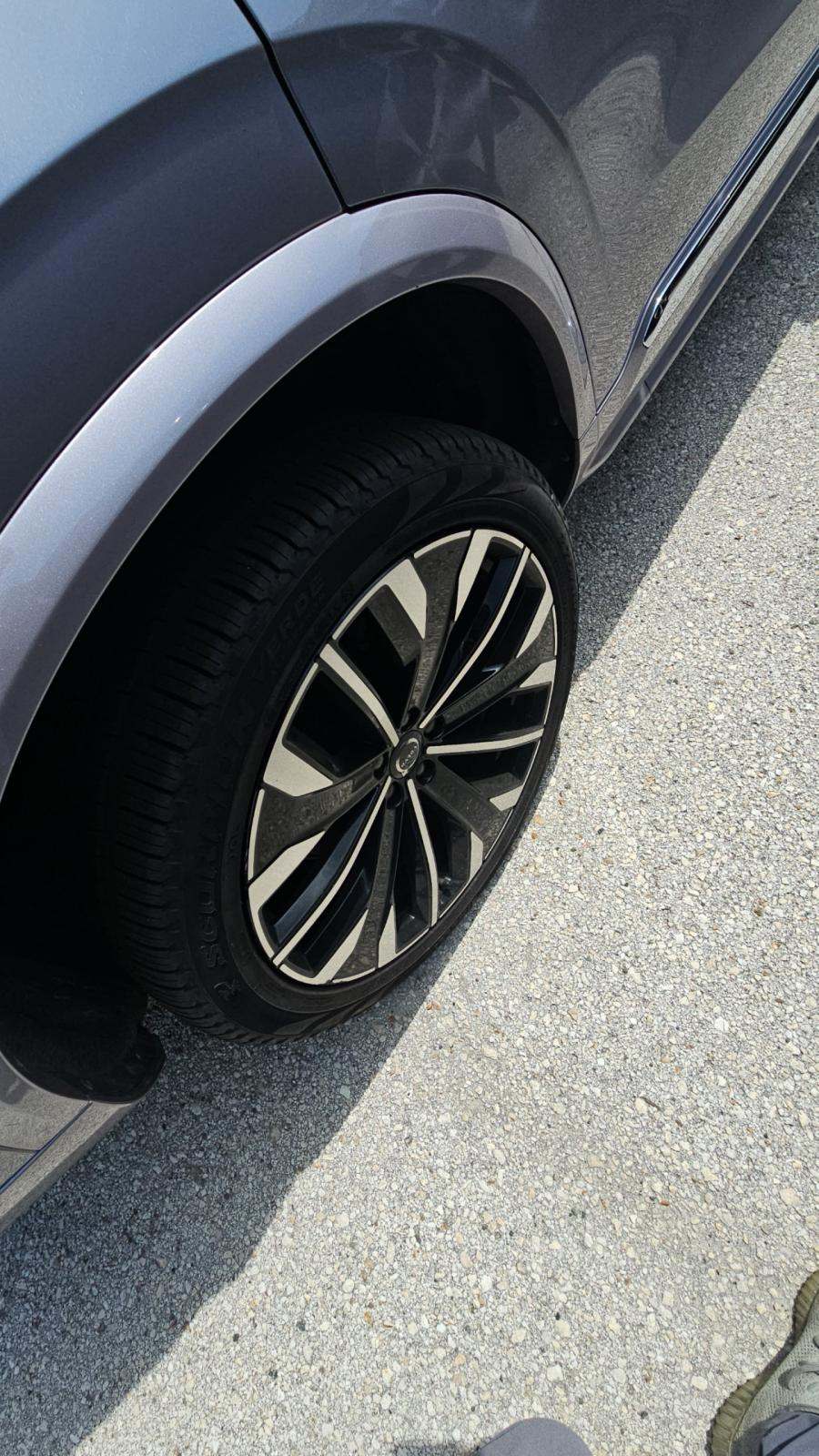2026 Volvo XC90 B6 Plus FWD
