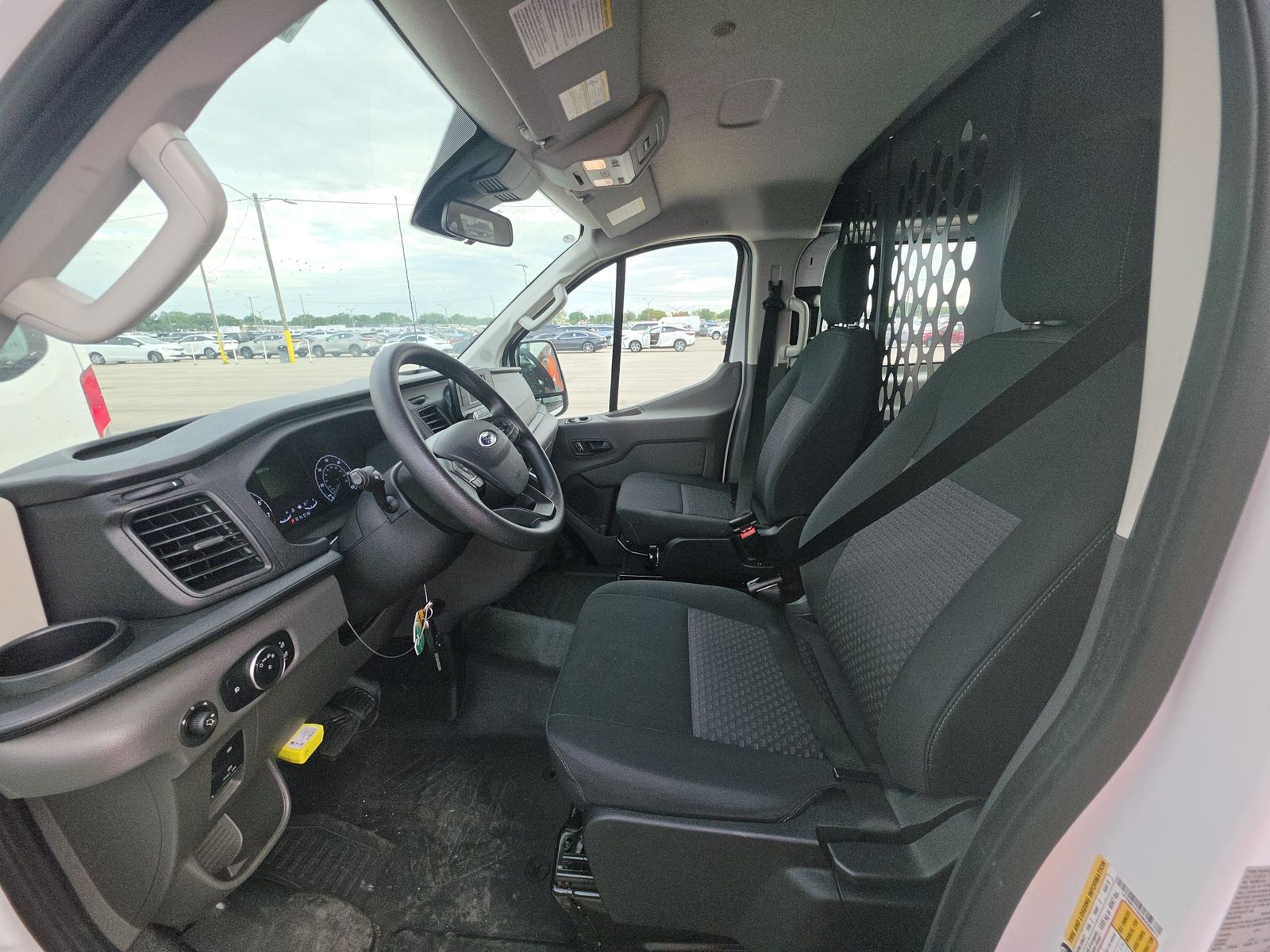 FORD TRANSIT 250 - 8