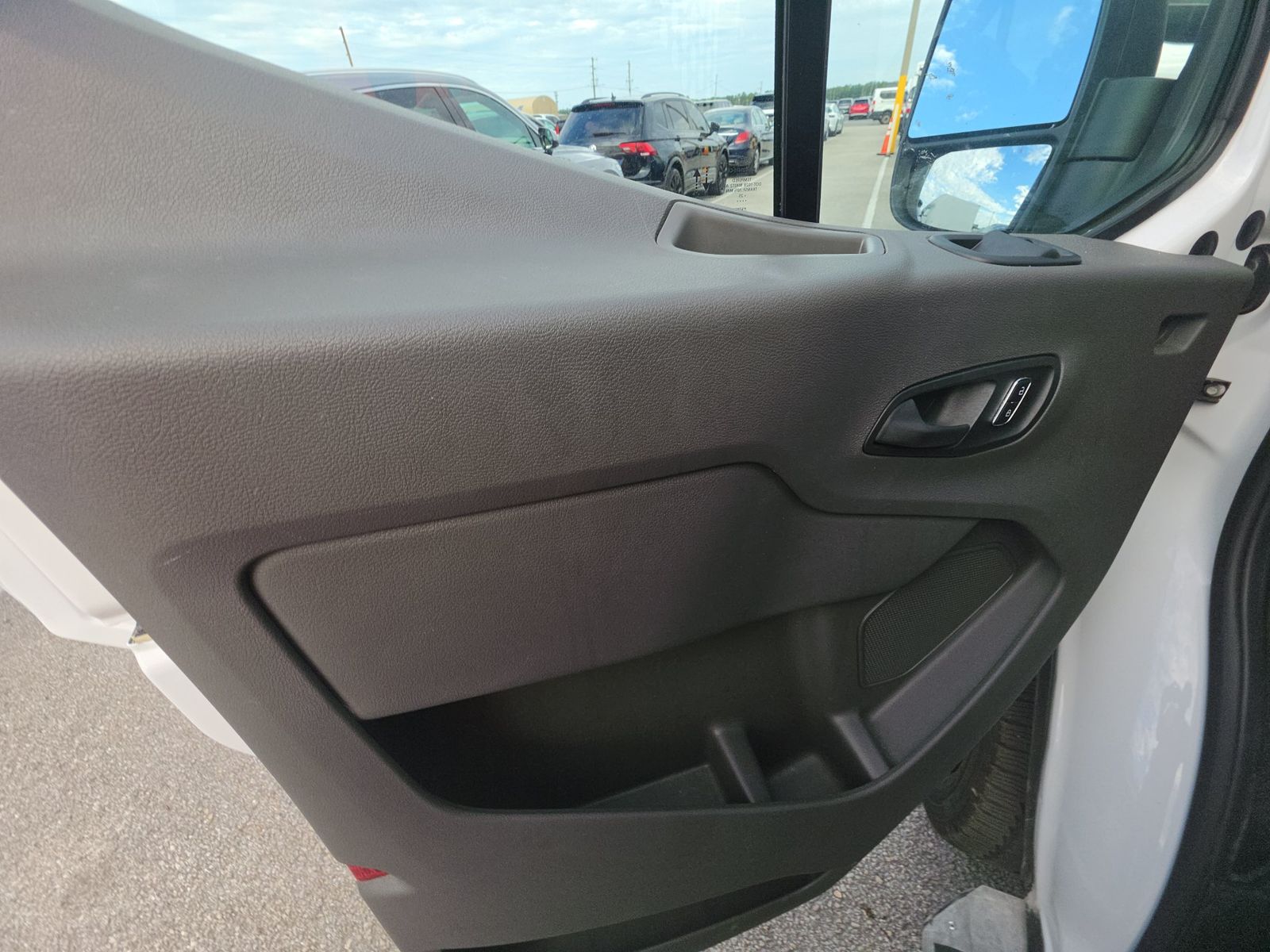 FORD TRANSIT 250 - 10