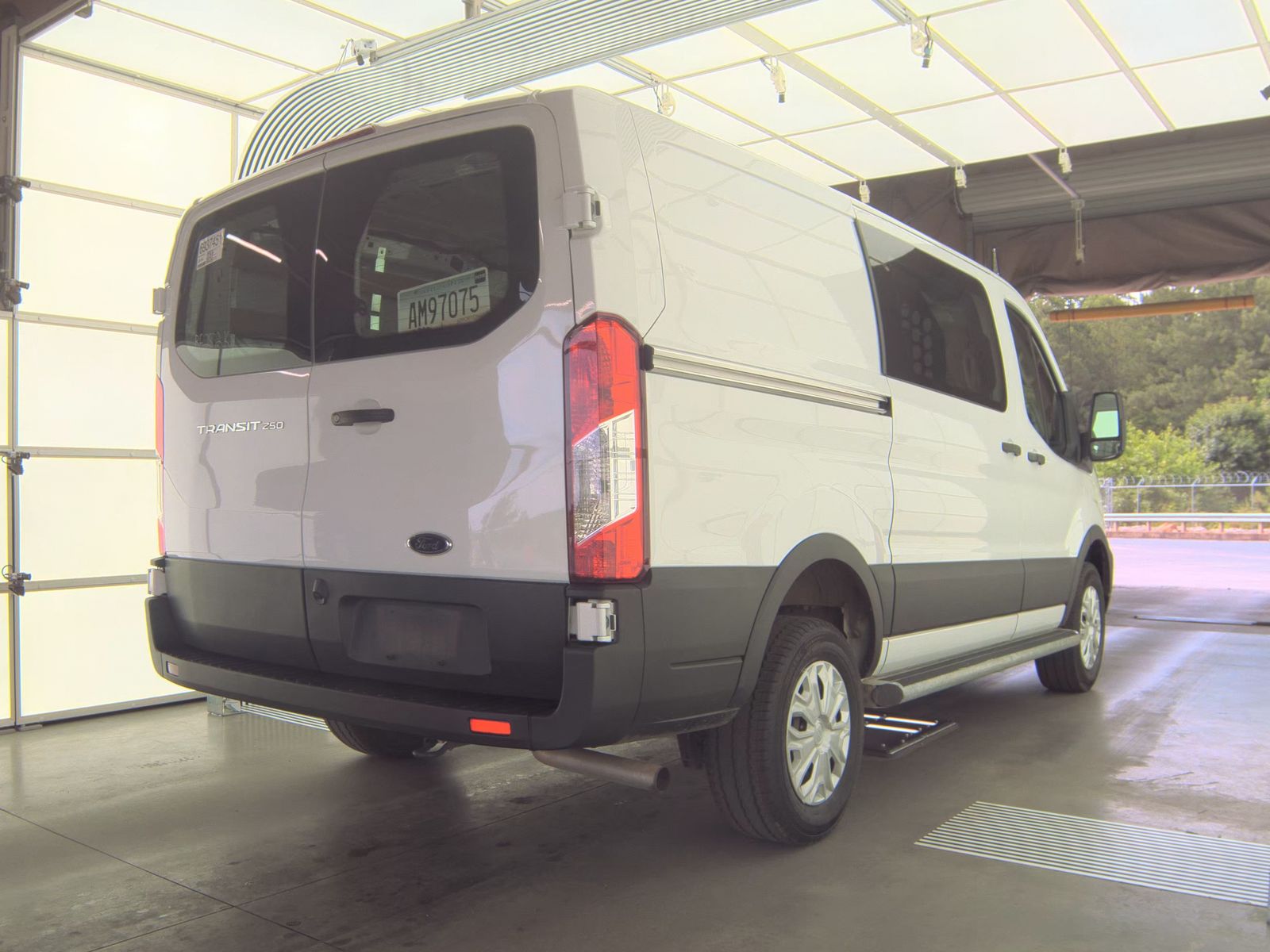 FORD TRANSIT 250 - 5