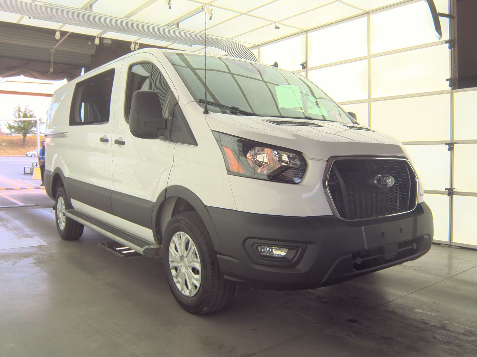 FORD TRANSIT 250 - 4