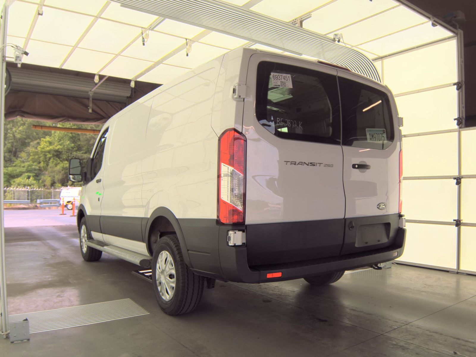 FORD TRANSIT 250 - 7