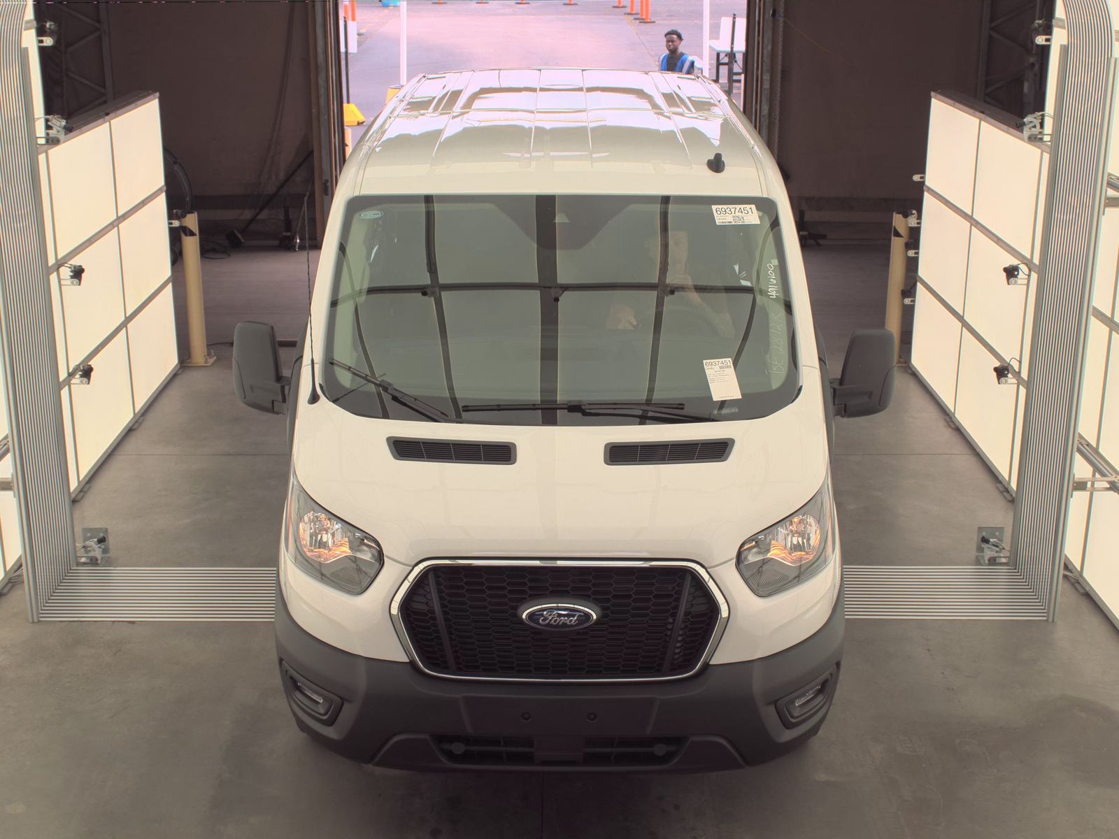 FORD TRANSIT 250 - 3