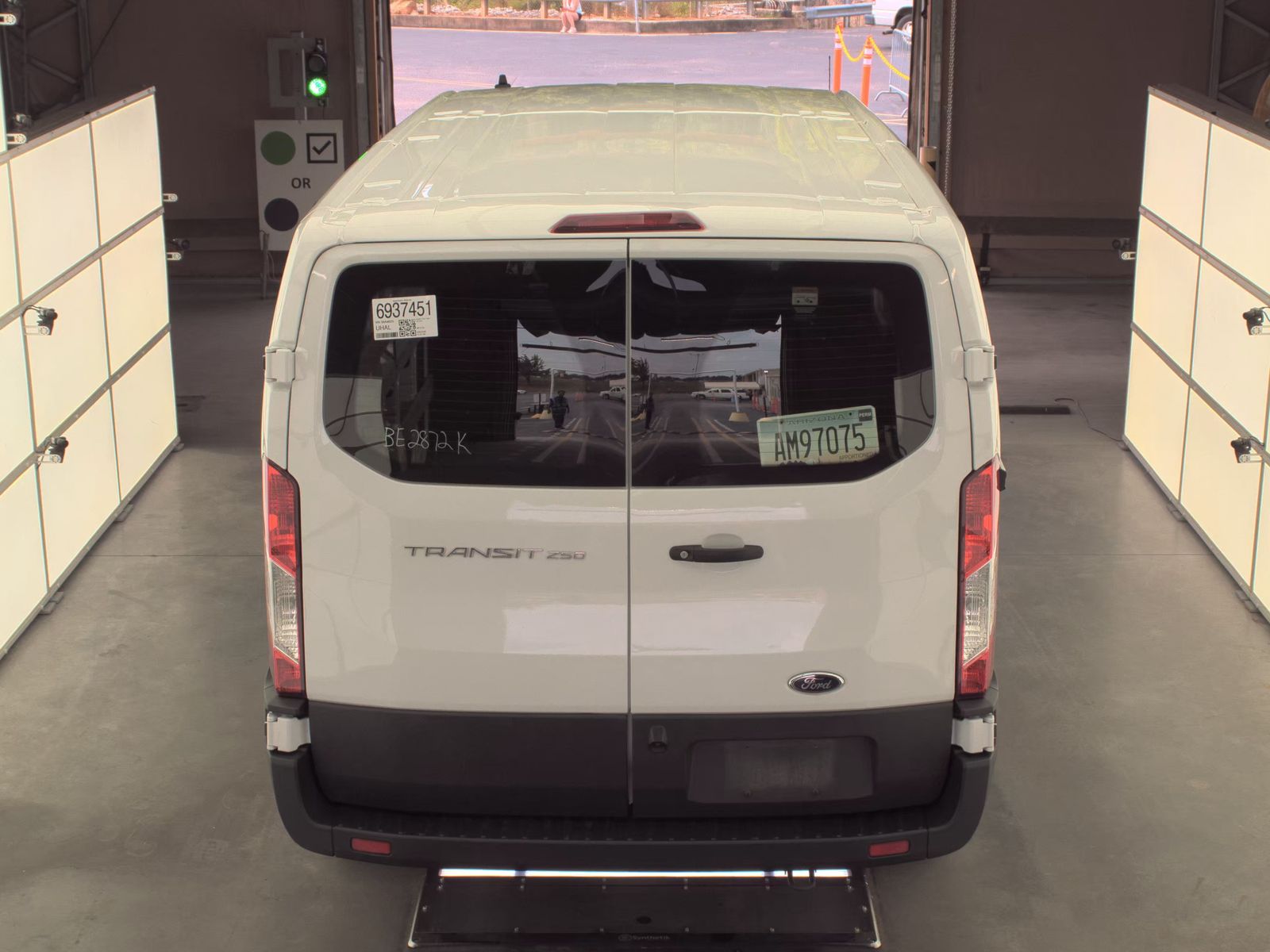 FORD TRANSIT 250 - 6