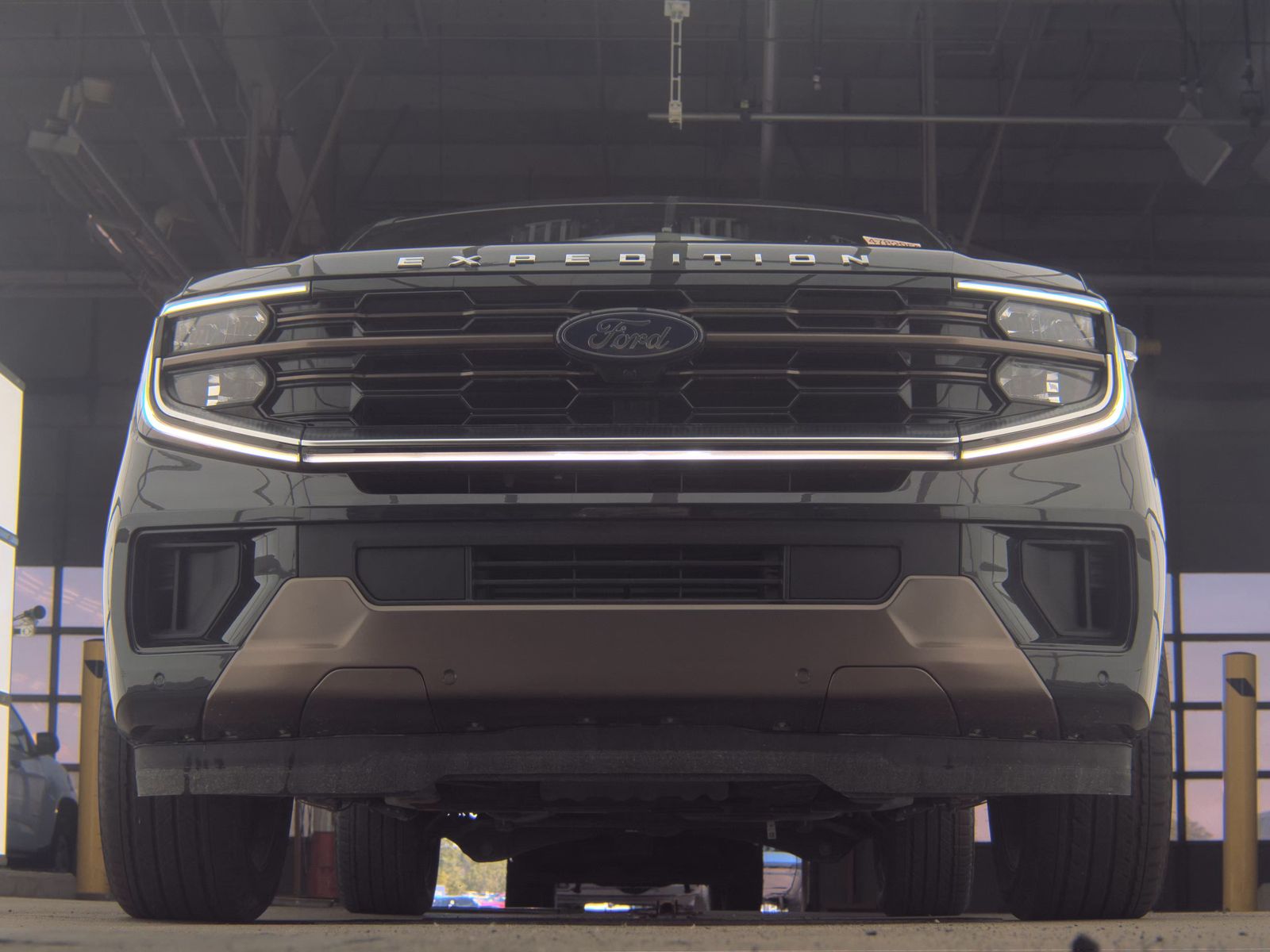 FORD EXPEDITION MAX - 4