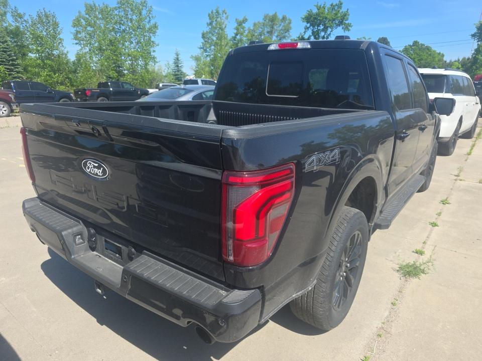 2025 Ford F-150 Lariat AWD