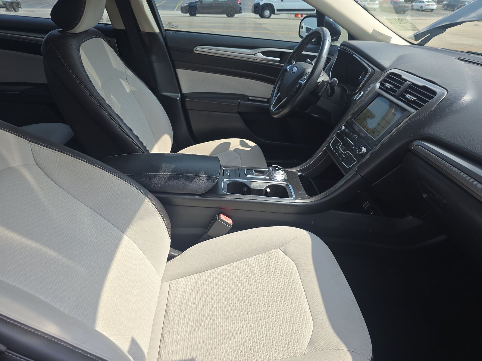 FORD FUSION - 9