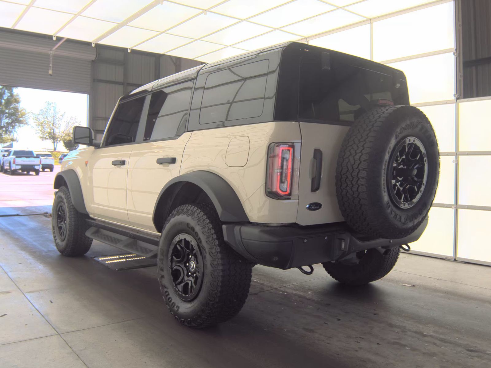 FORD BRONCO - 9