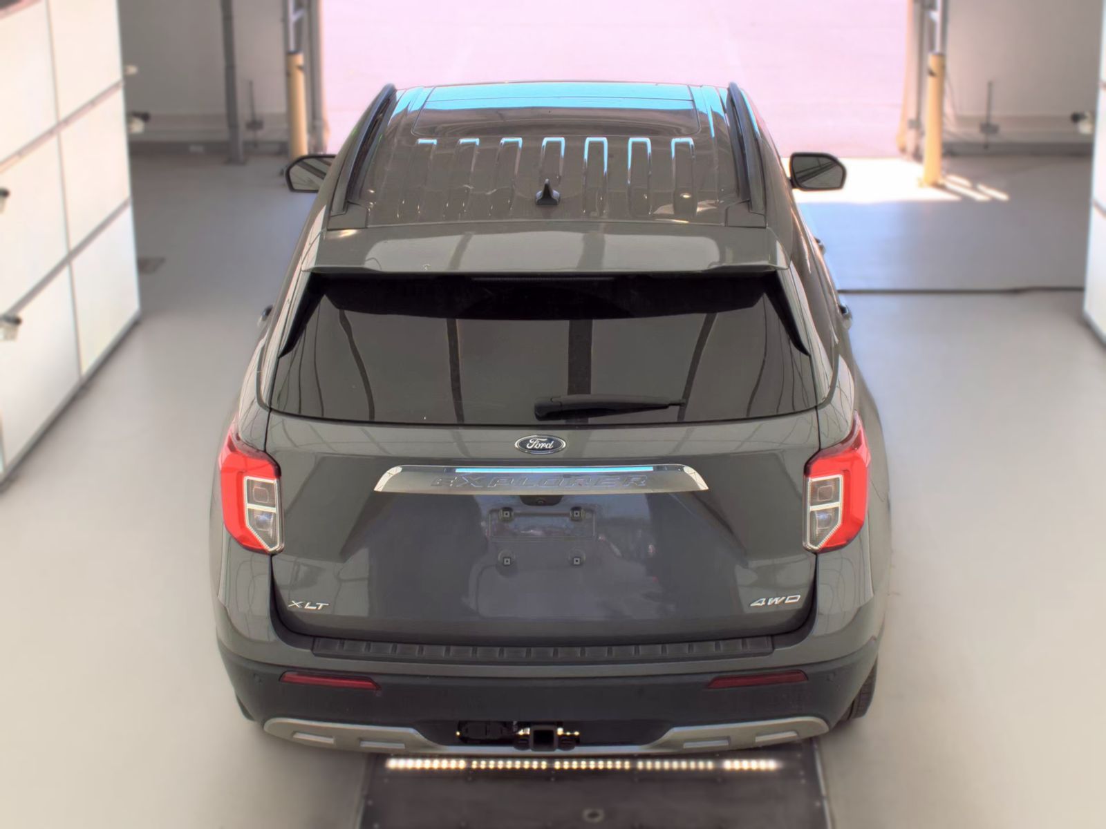 FORD EXPLORER - 7