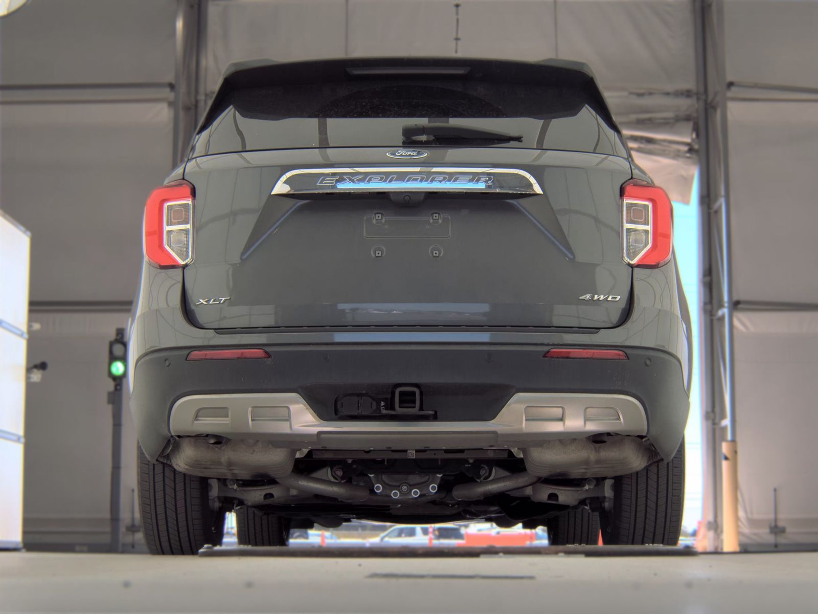 FORD EXPLORER - 8