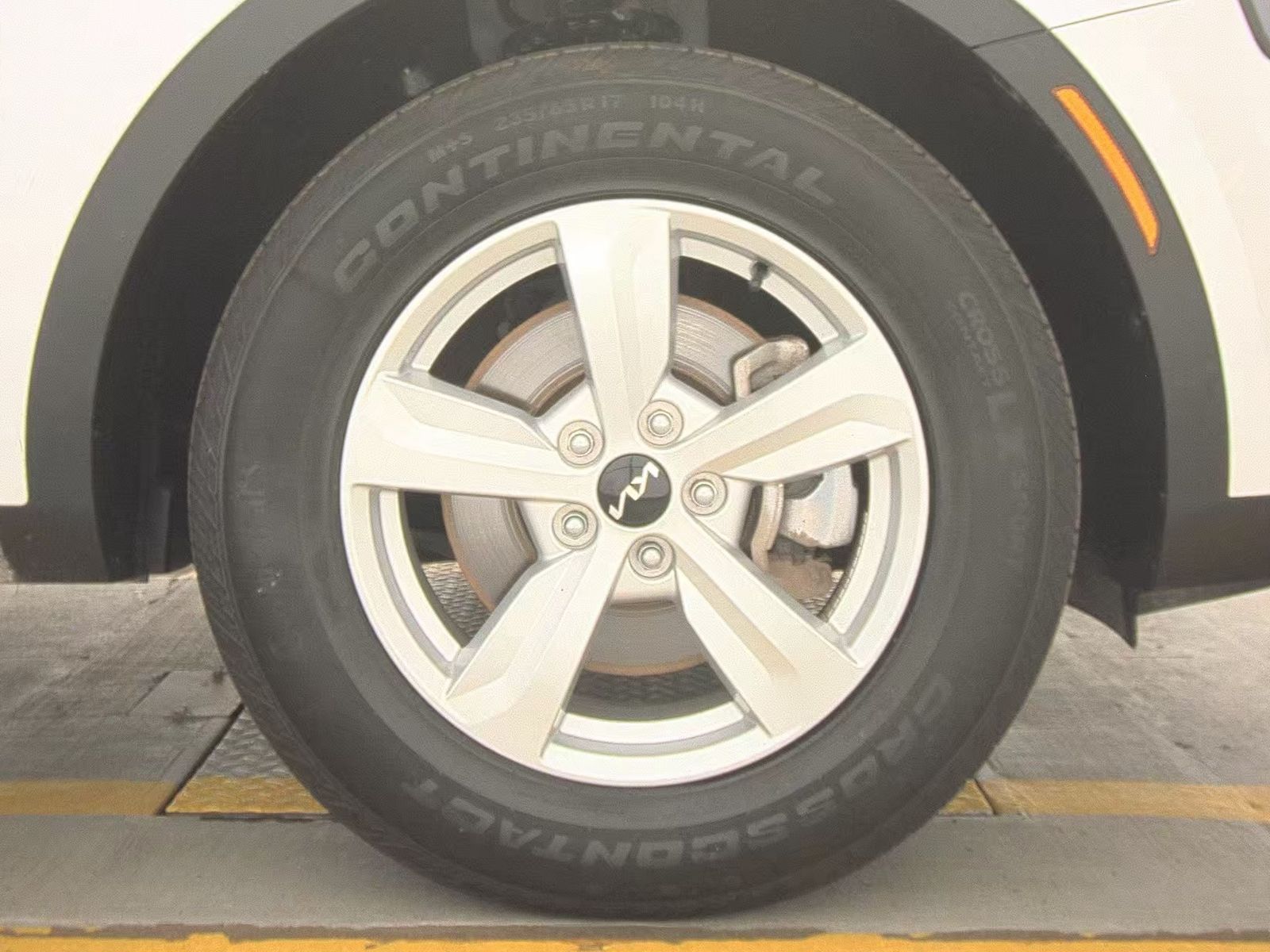 2025 Kia Sorento LX FWD