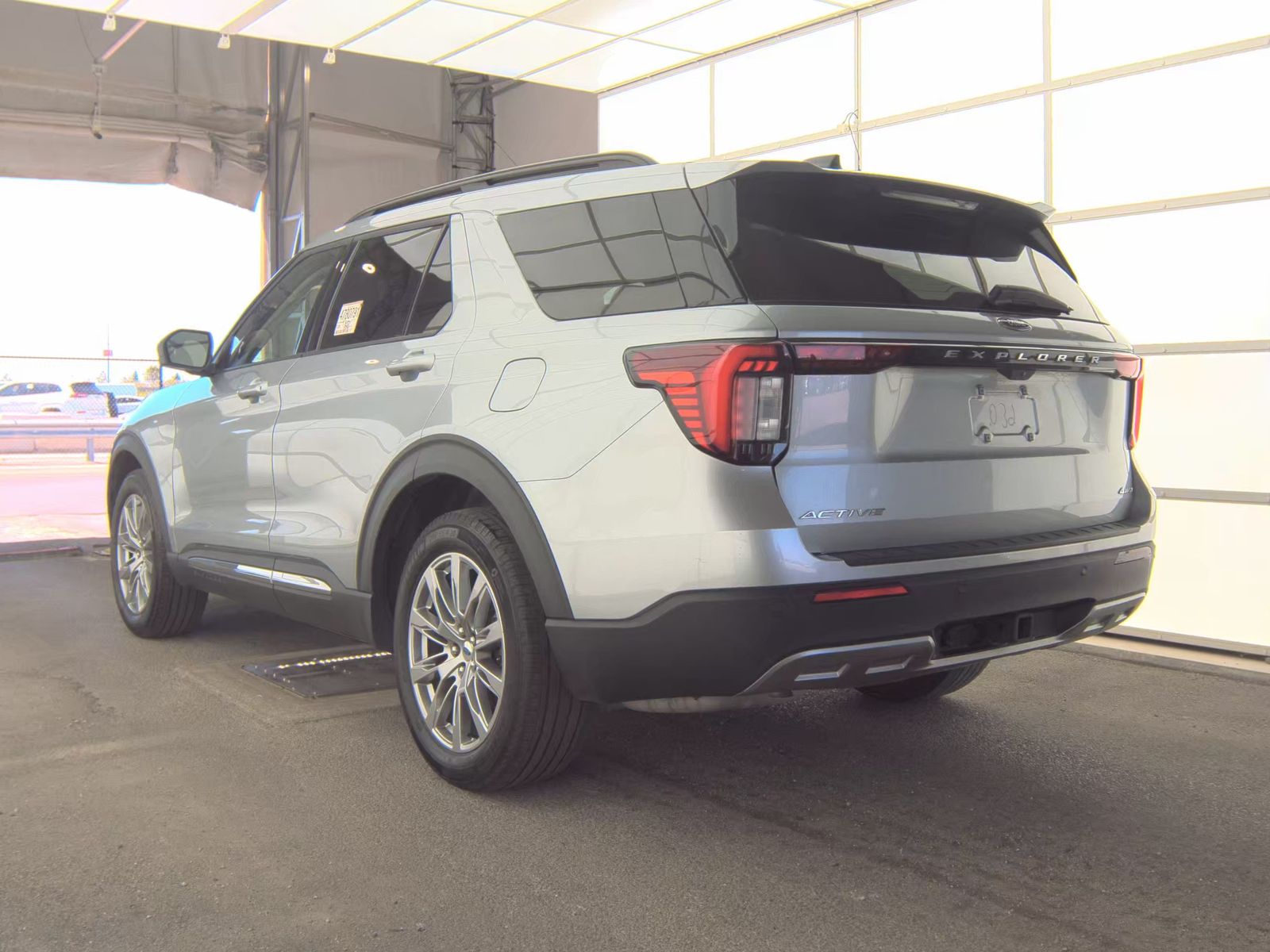 FORD EXPLORER - 9