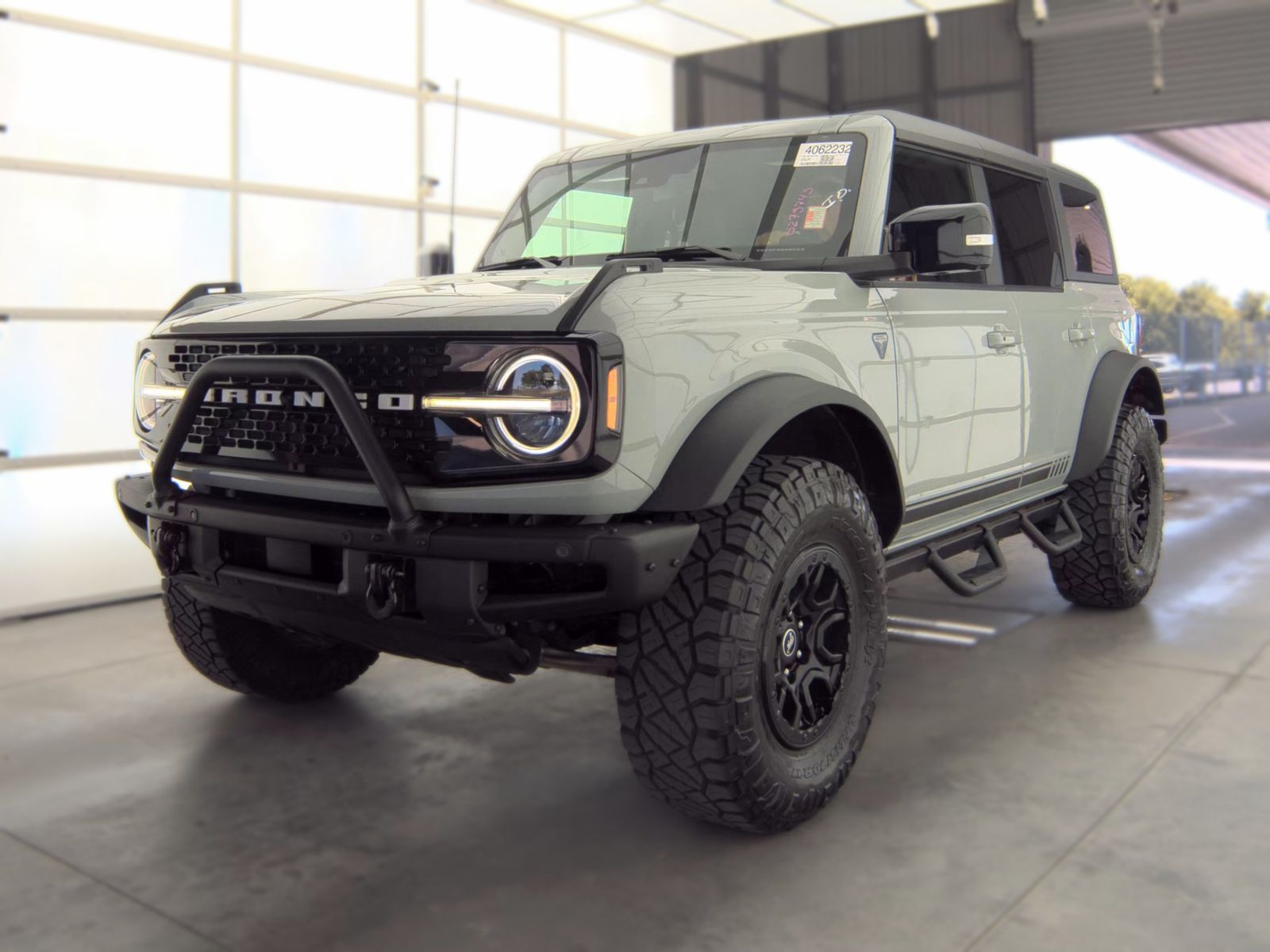 FORD BRONCO - 1