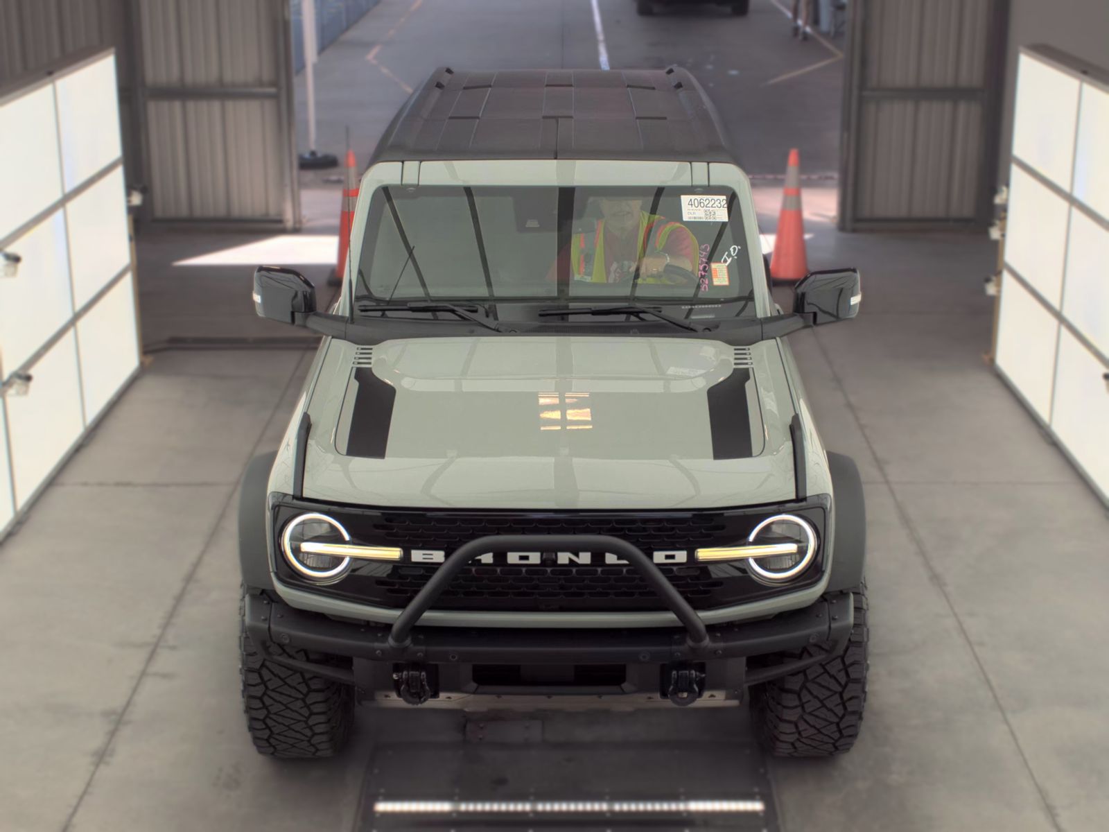 FORD BRONCO - 3