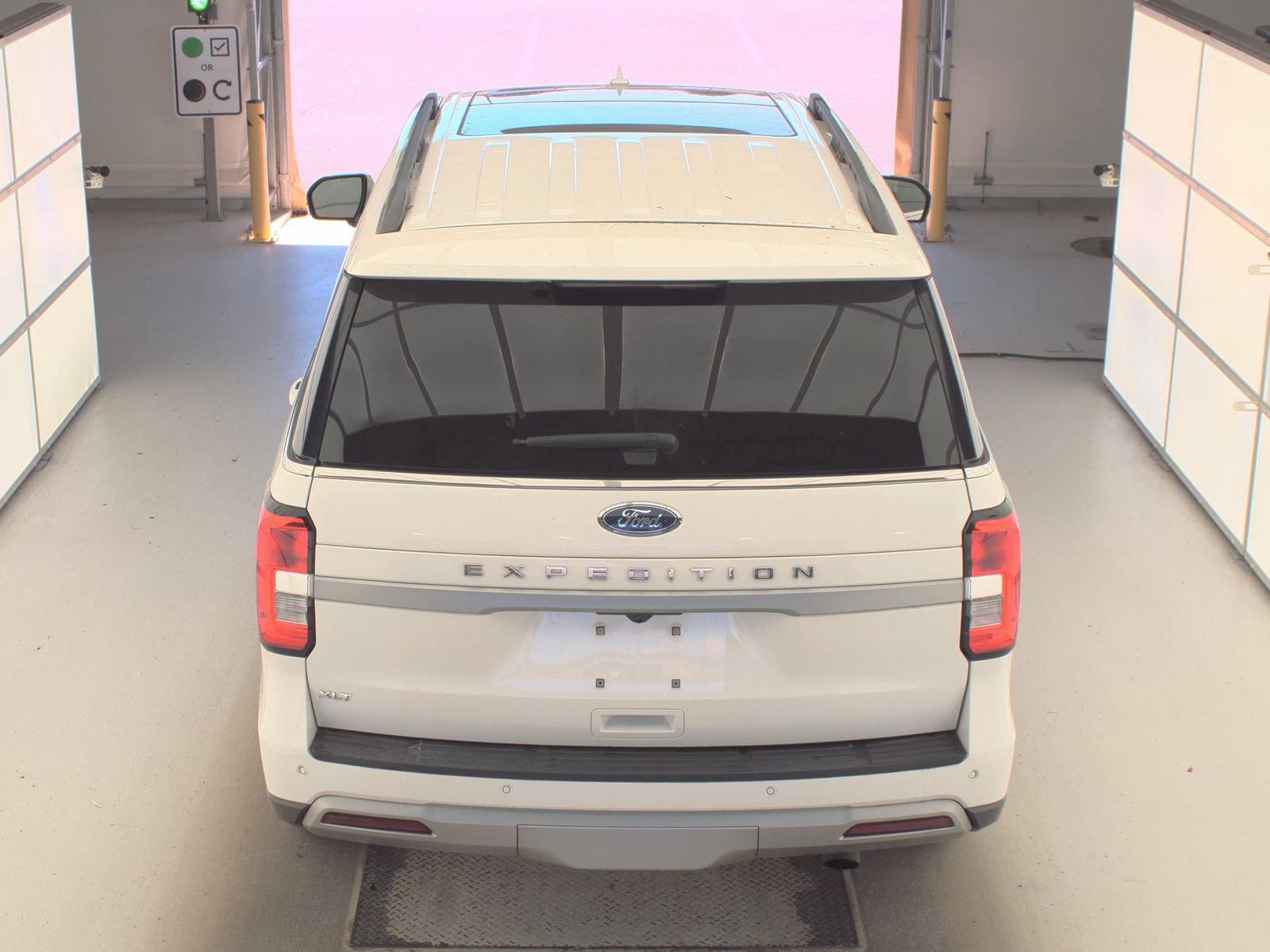 FORD EXPEDITION - 7