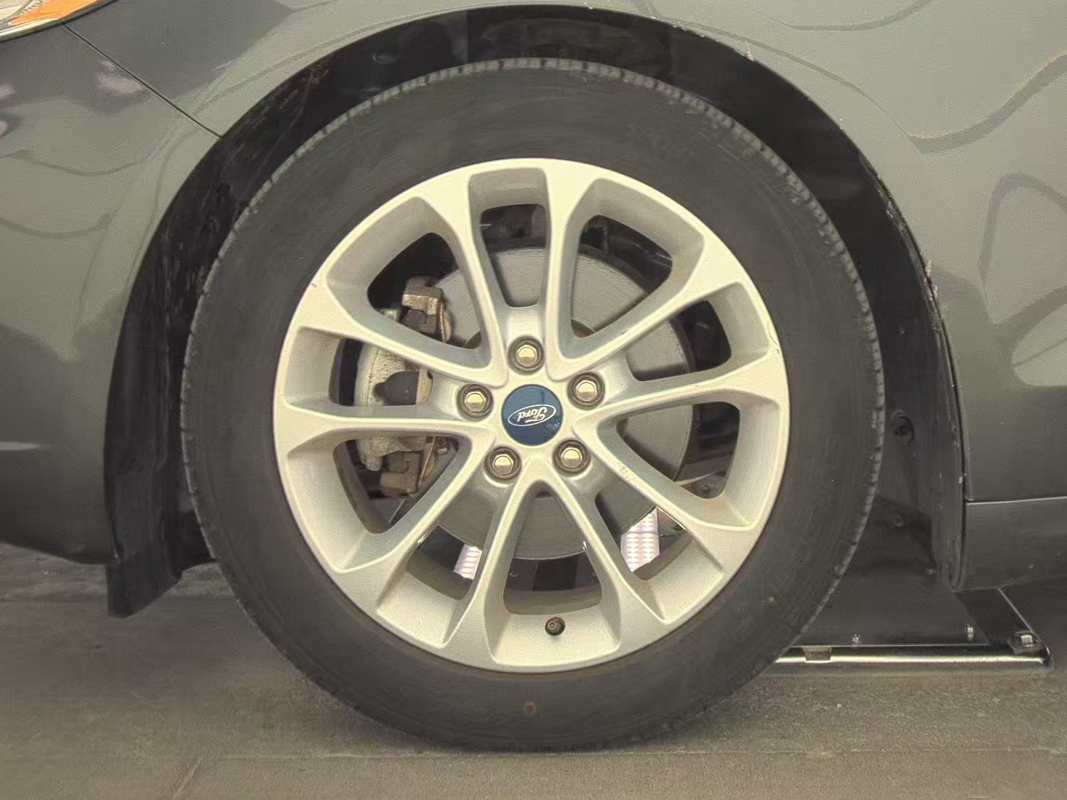 FORD FUSION - 10