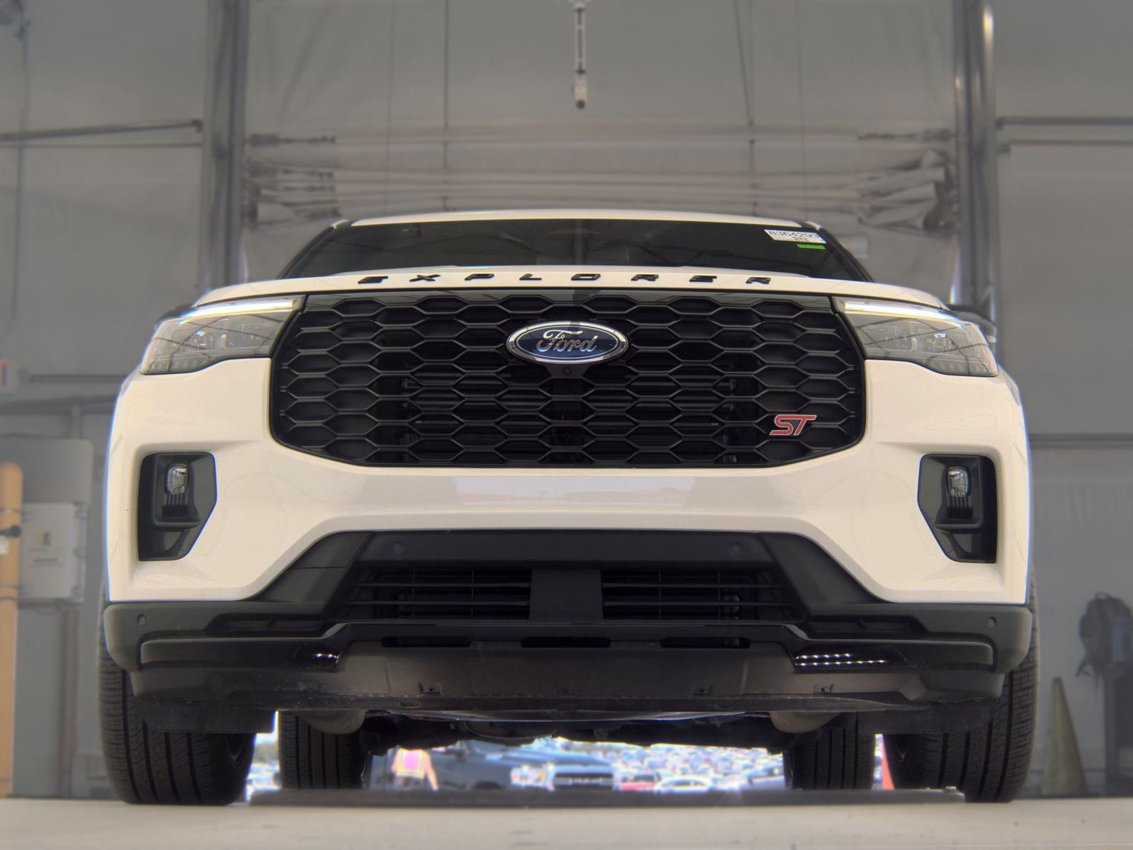 FORD EXPLORER - 4