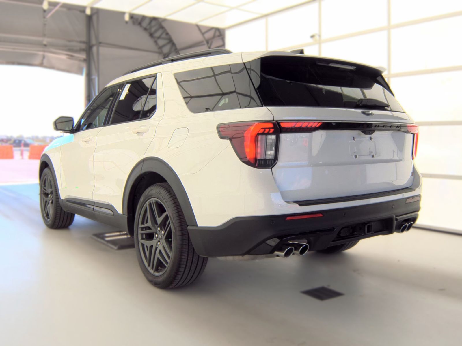 FORD EXPLORER - 9