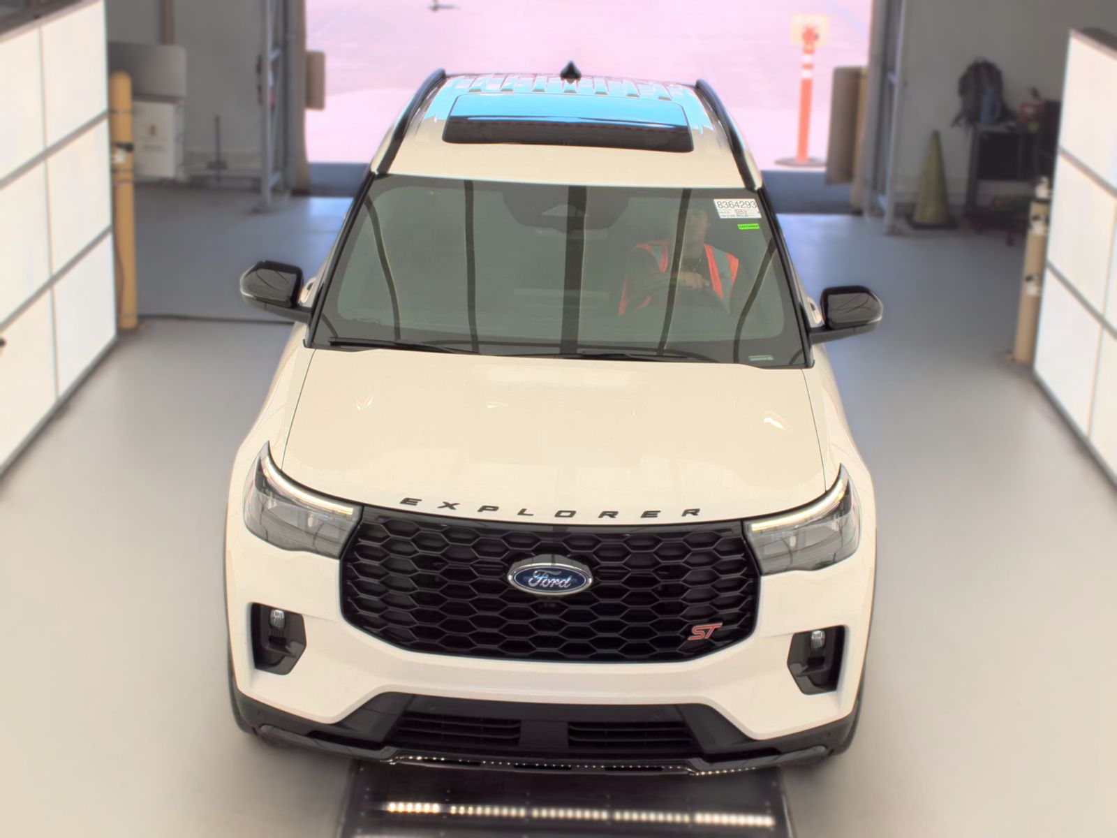 FORD EXPLORER - 3