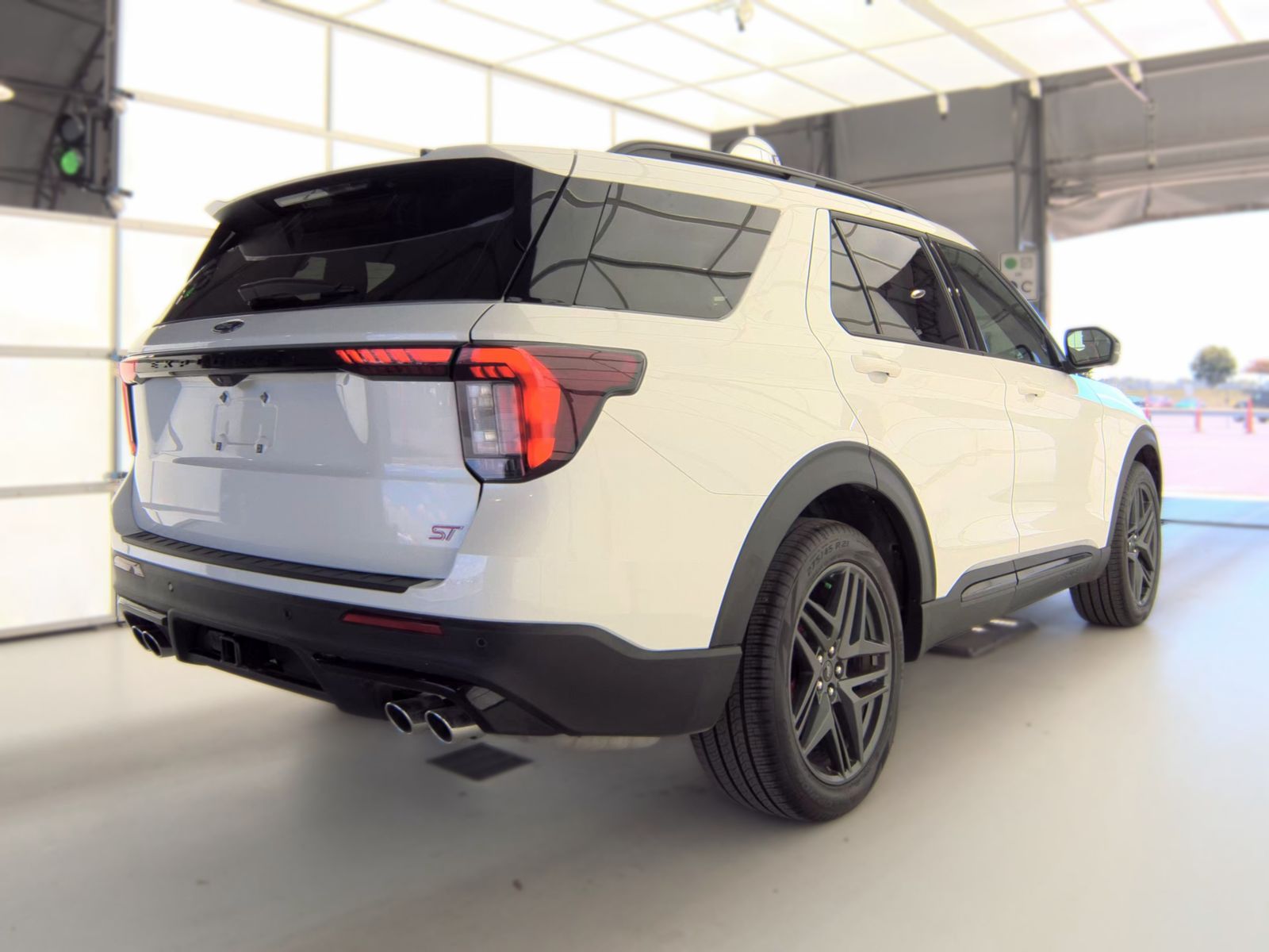 FORD EXPLORER - 6