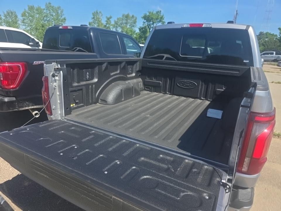 2025 Ford F-150 Lariat AWD