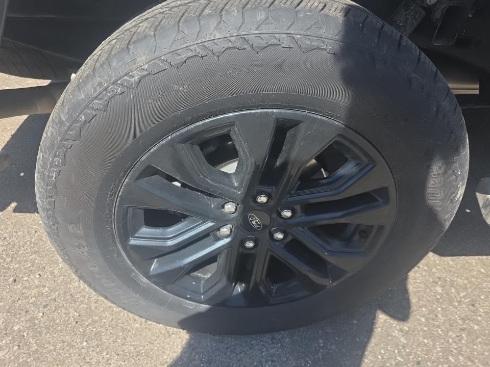 2025 Ford F-150 Lariat AWD