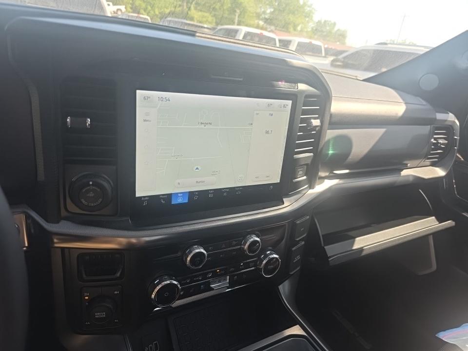 2025 Ford F-150 Lariat AWD