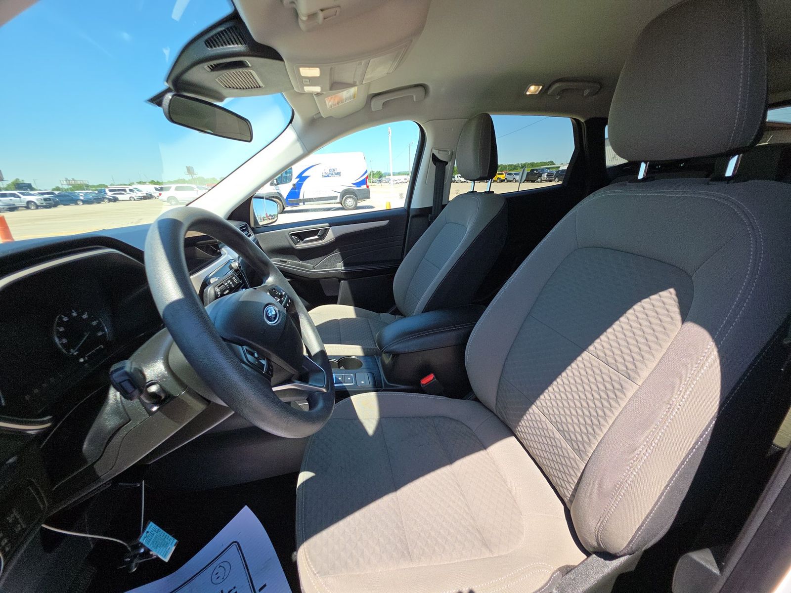 FORD ESCAPE - 8