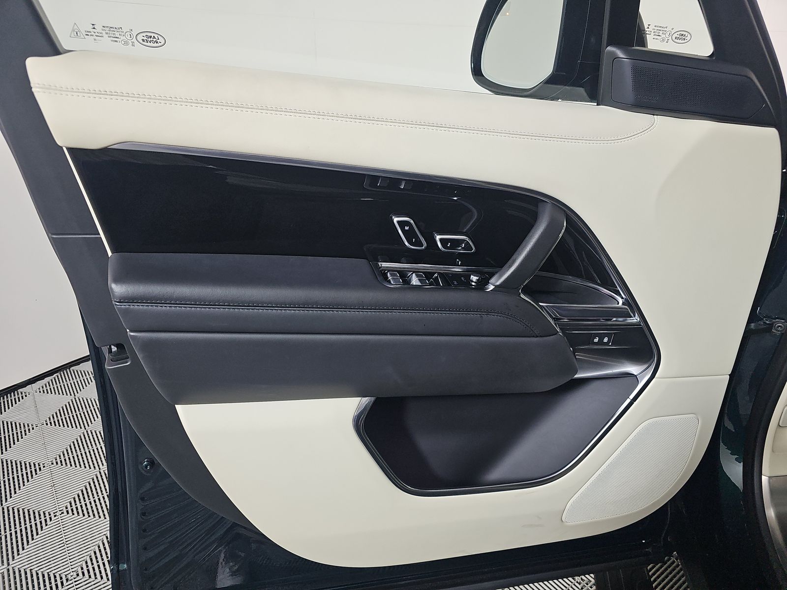 LAND ROVER RANGE ROVER - 10