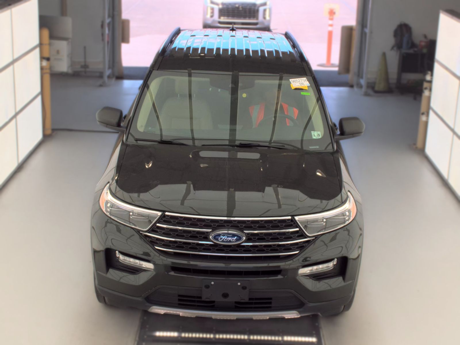 FORD EXPLORER - 3