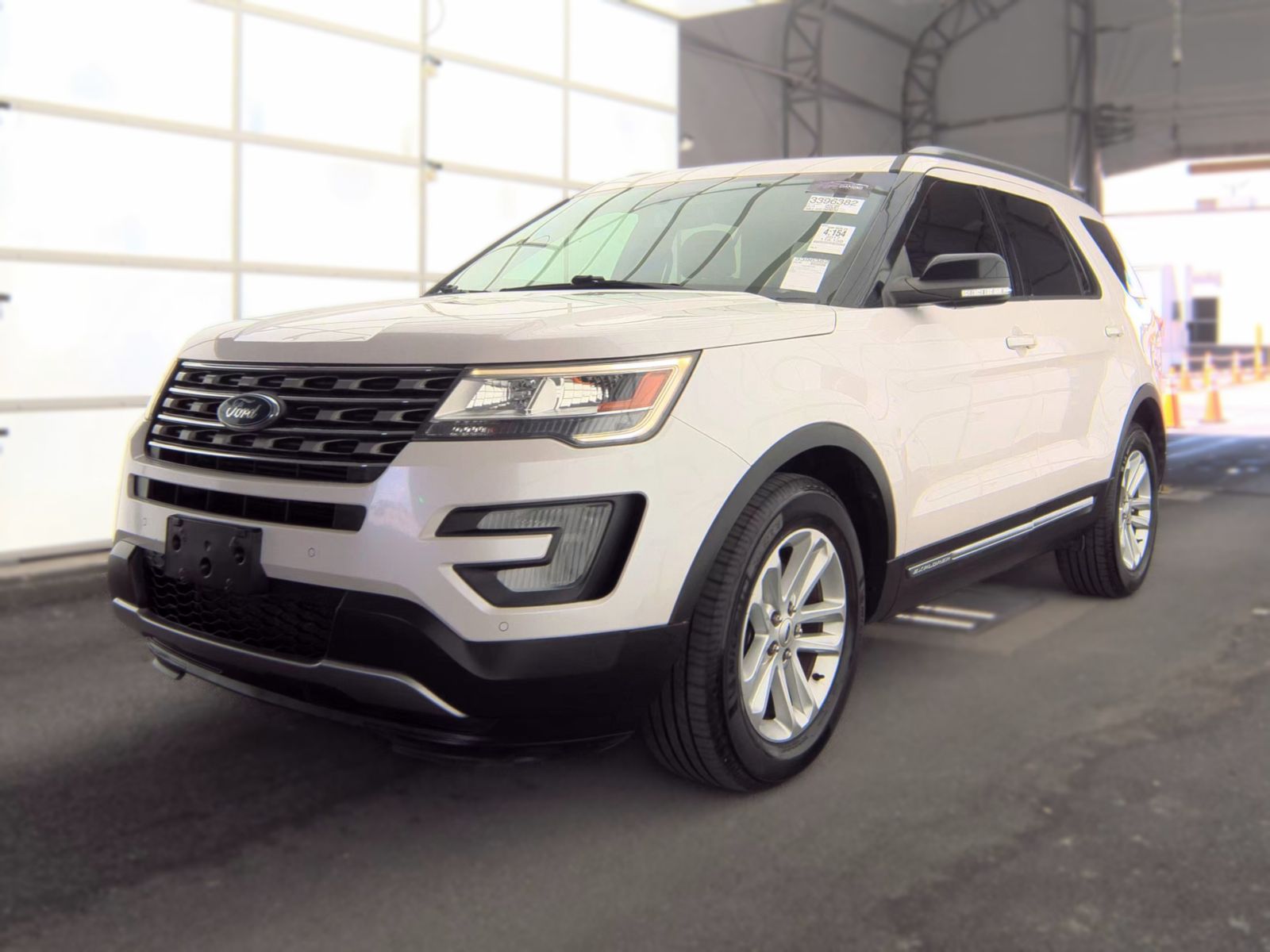 FORD EXPLORER - 1