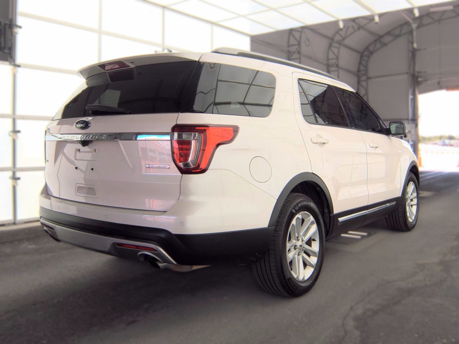 FORD EXPLORER - 6