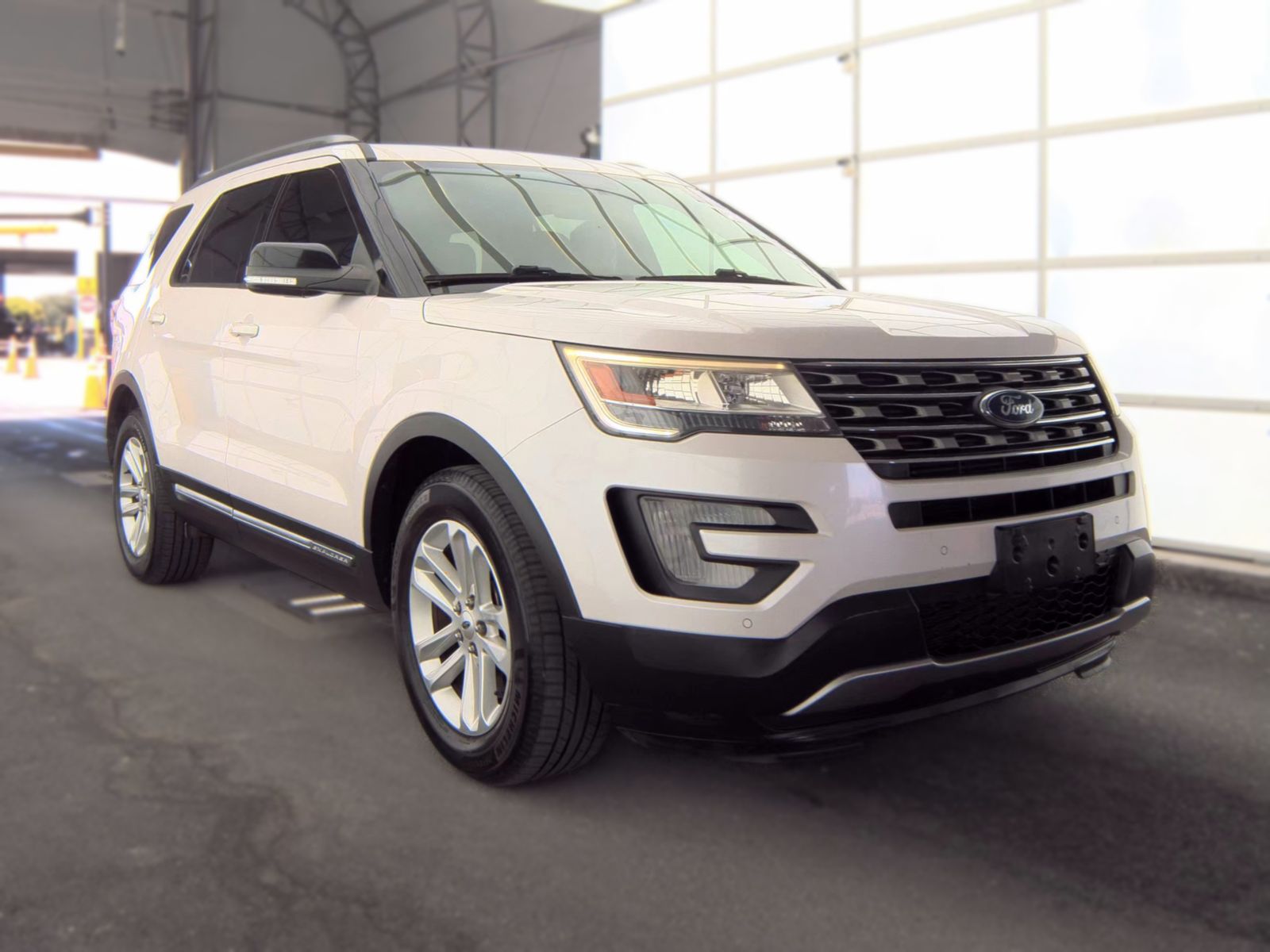 FORD EXPLORER - 5