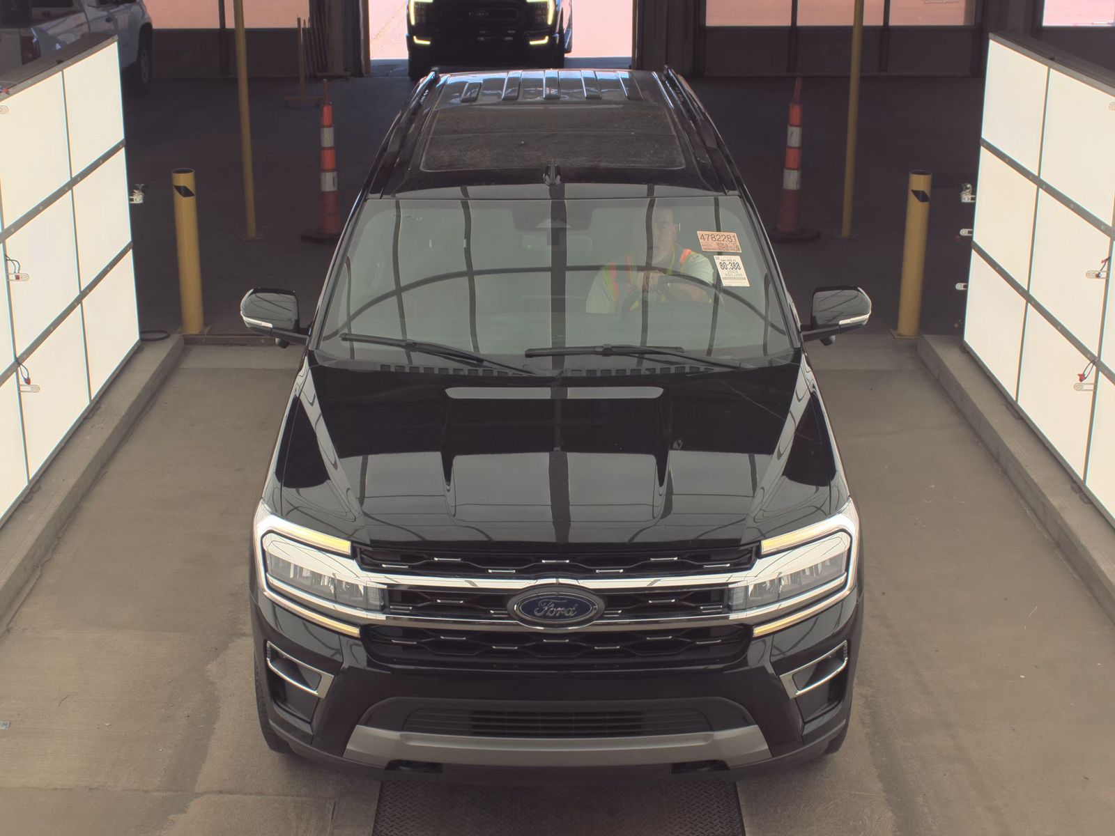 FORD EXPEDITION MAX - 3